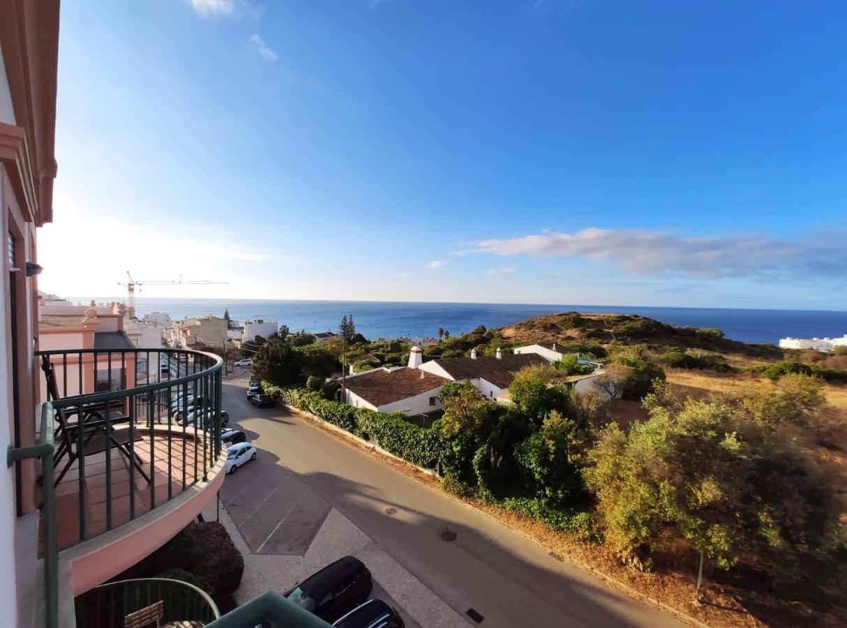 Lovely 2 Bedroom Apartment Including Pool, Stunning Ocean Views & Beach Closeby Luz Eksteriør bilde