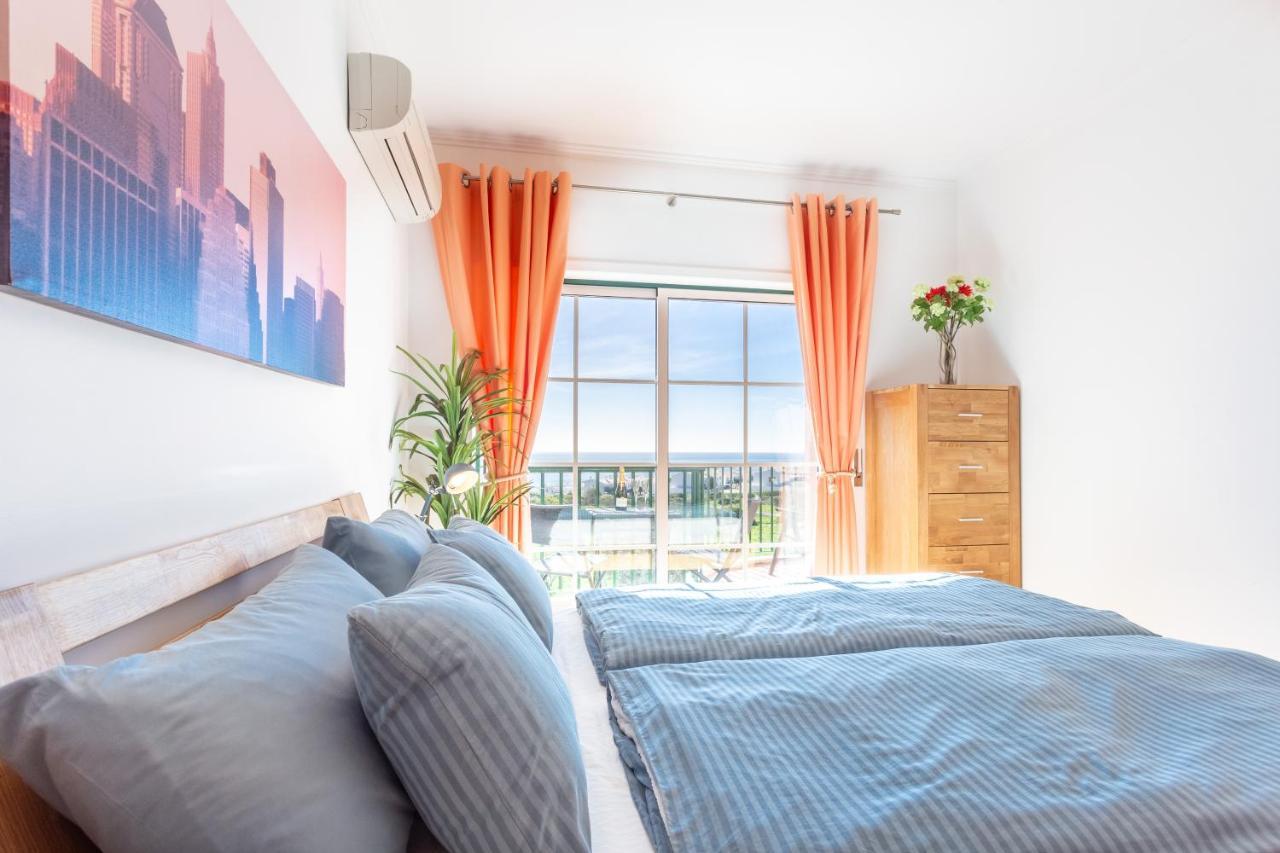 Lovely 2 Bedroom Apartment Including Pool, Stunning Ocean Views & Beach Closeby Luz Eksteriør bilde